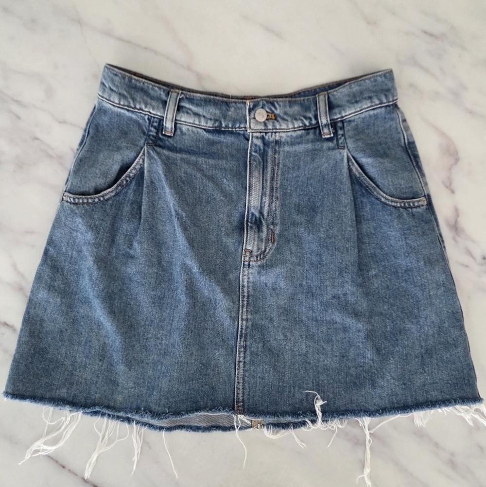 Free People Pleated Raw Hem Cosmico Flirt Denim Mini Skirt Jean Skirt 80's 90's - Picture 4 of 8